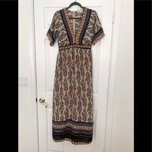 Boho Deep V-neck Maxi Dress
